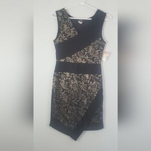 Deb Party Dress NWT Black and Metallic Gold. Size M. V-Neck Mini Length. Classic